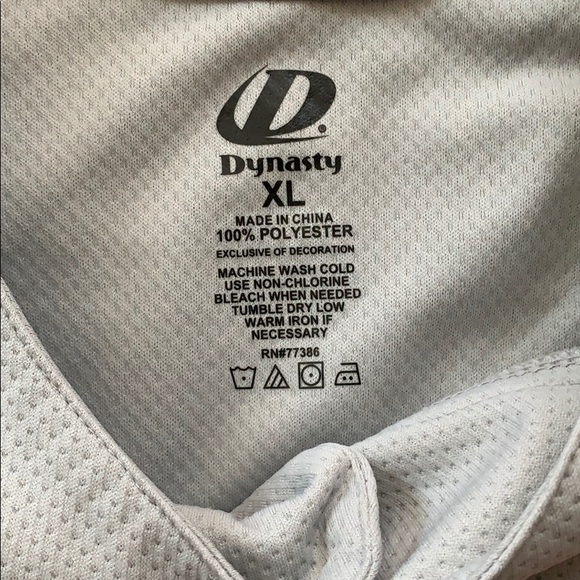 San Francisco’s Giants Jersey - Picture 2 of 3